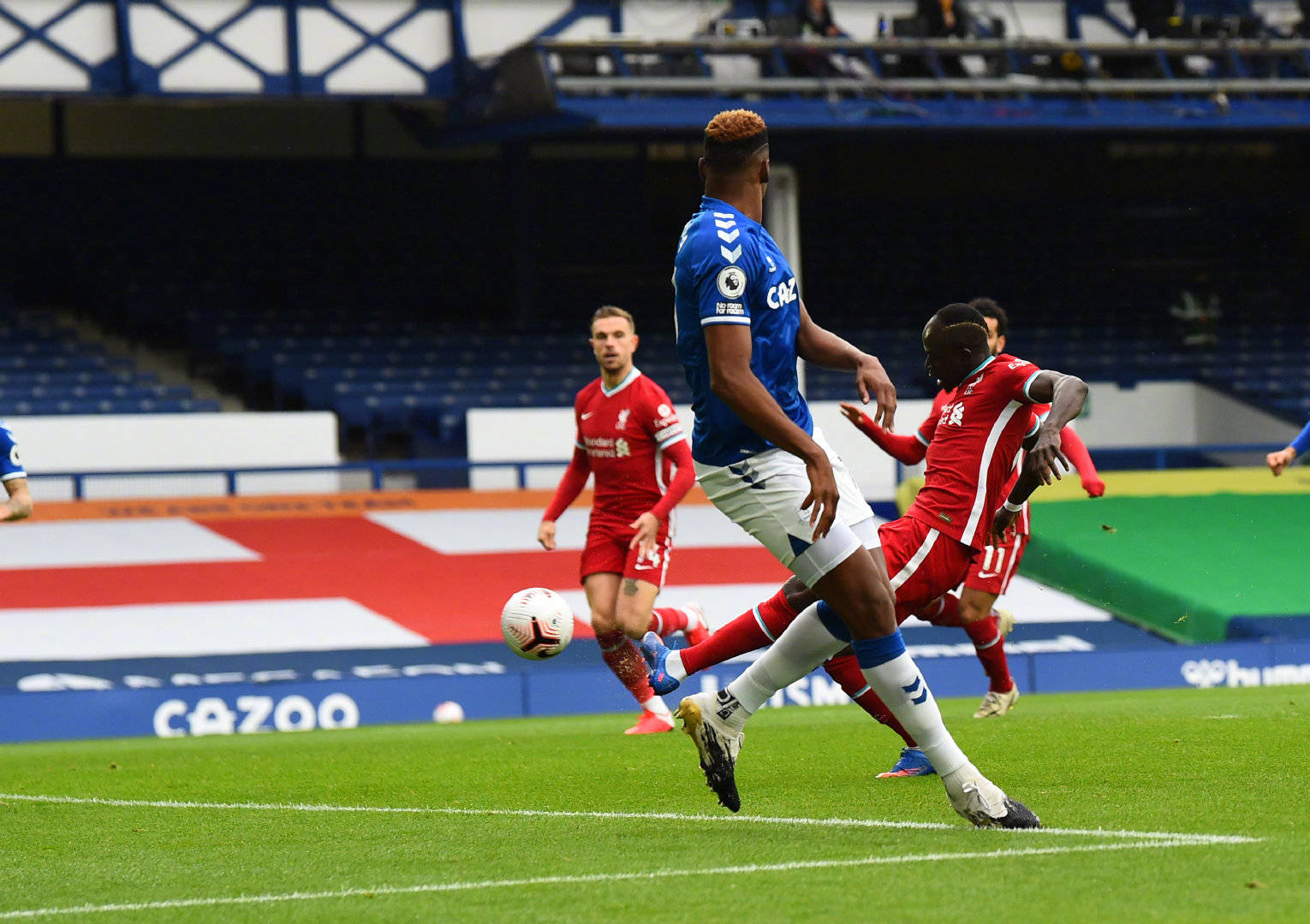 他有足够的 他有足够的